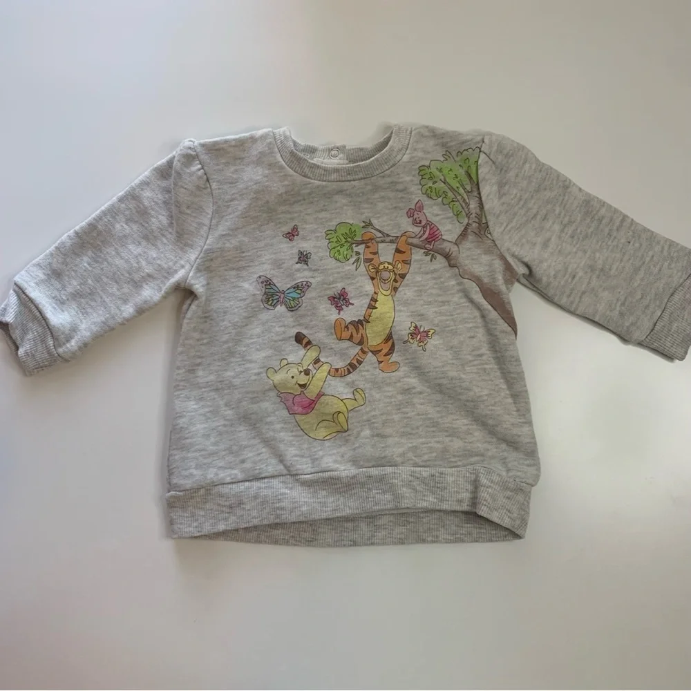 Disney‎ Baby Gray Sweatshirt with Tigger and Piglet